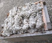 Véritable suspente à parachute / paracord blanche de 8m