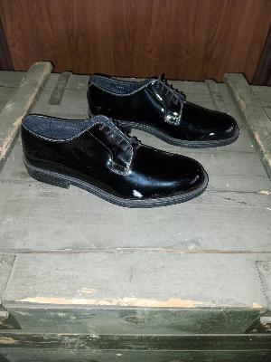 Chaussures basses vernies des musiciens des fanfares des régiments Français