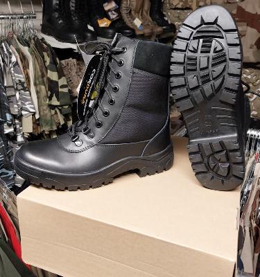 5x paires de chaussures d'interventions en taille 40